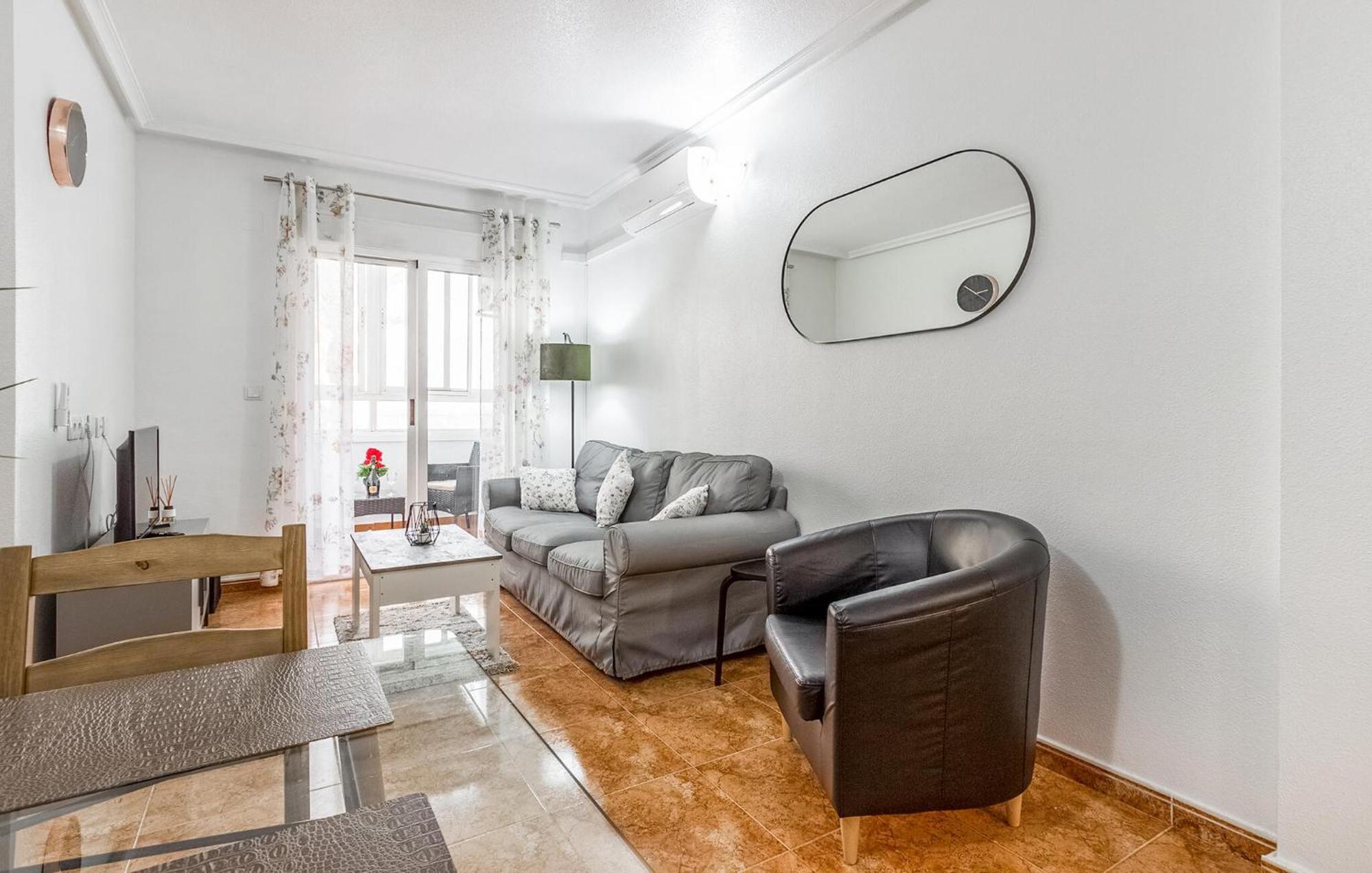 Amazing Apartment In Torrevieja With Kitchen Buitenkant foto